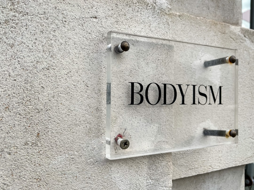 Photo body safety mechanism