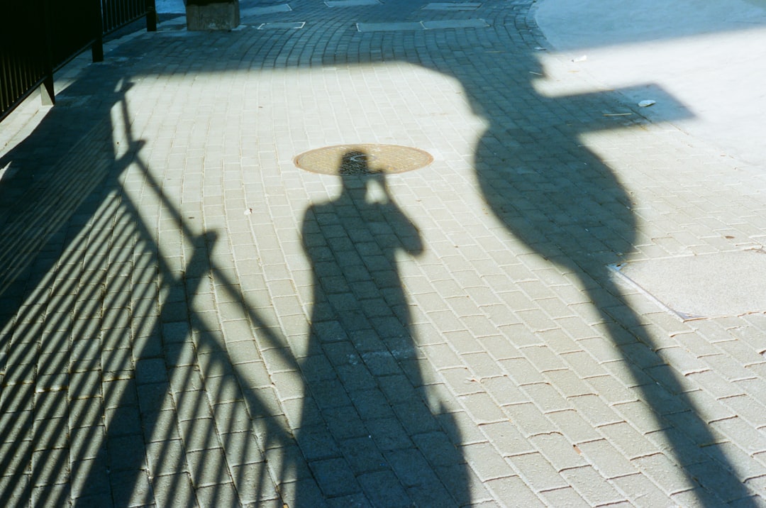 Photo shadow figures