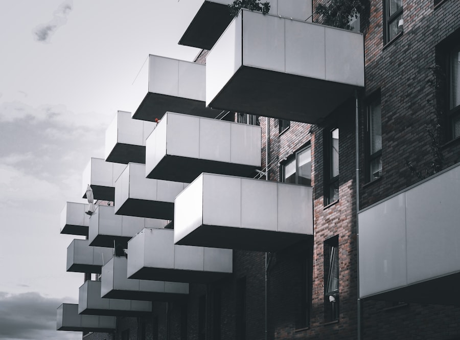 architects, familiarity