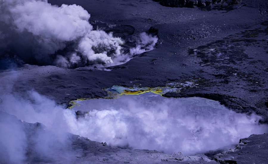 hydrothermal eruption