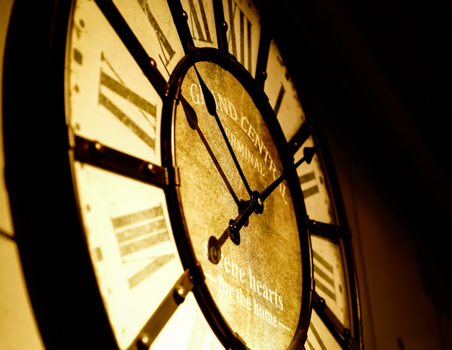 Photo time reversal symmetric