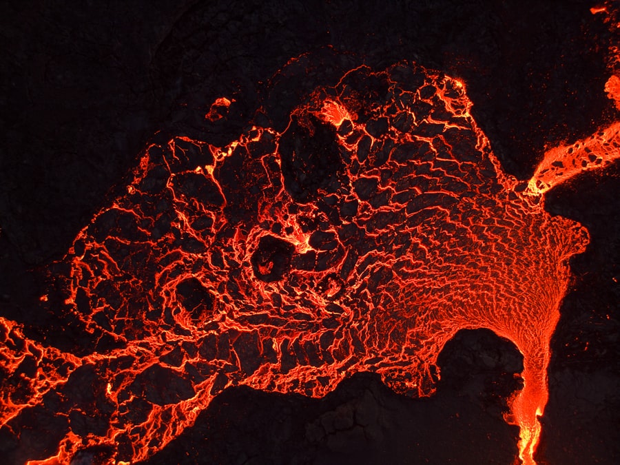 paleomagnetic record lava flows