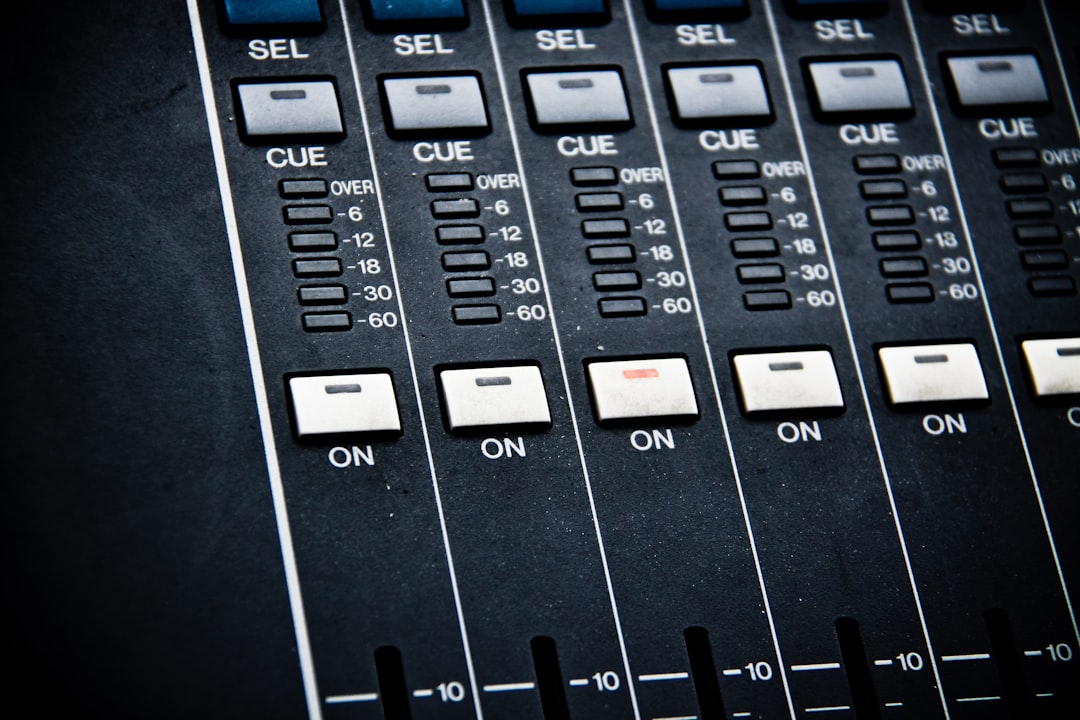 Photo audio streaming services