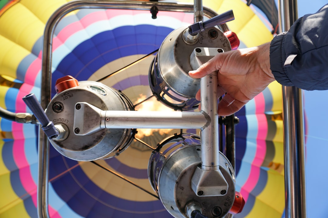 Photo magnetic torque core mantle coupling