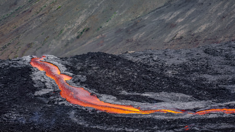Photo paleomagnetic record lava flows
