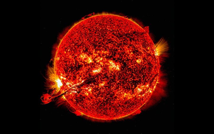 Photo solar storm impact
