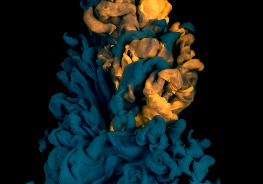 Photo amyloid clearance