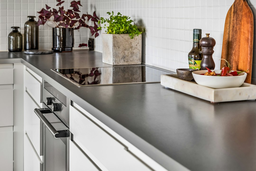 Photo induction cooktops