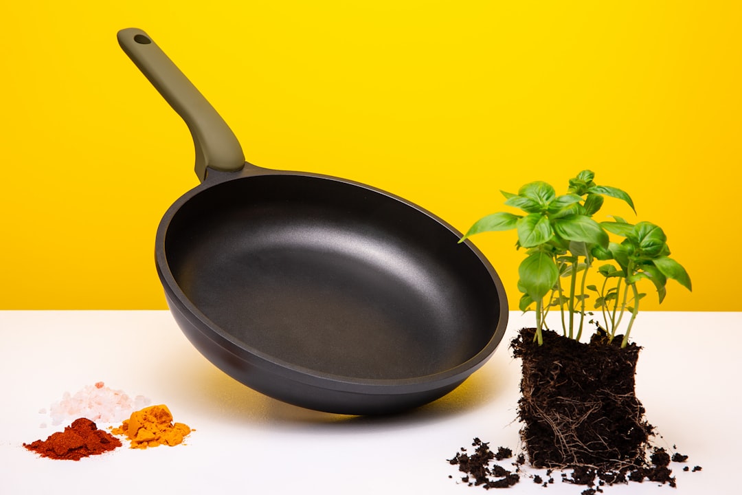 Photo induction cookware