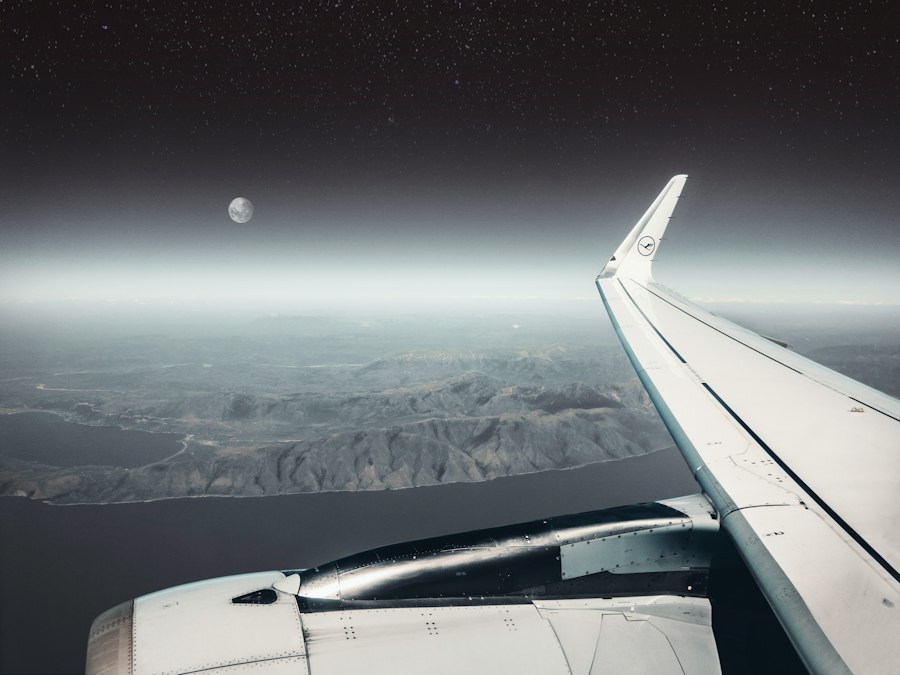 Photo spacetime and light travel