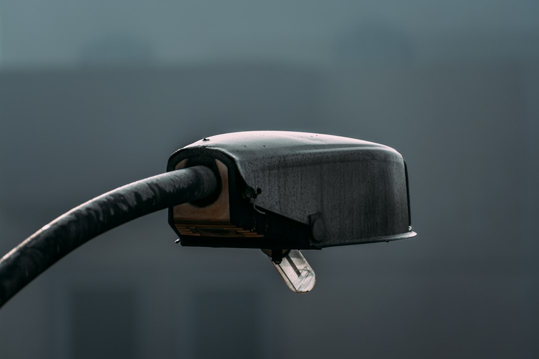 Photo LED streetlight failure mechanism