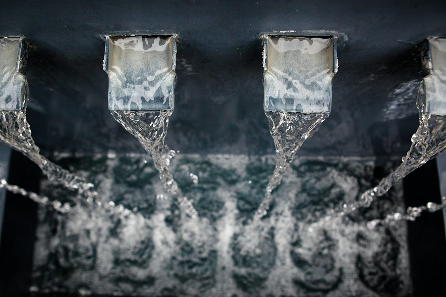 water boiling freezing vacuum chamber