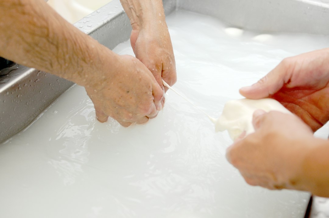 Photo milk sugar freezing process